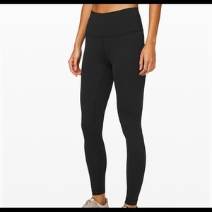 Lululemon black wunder under leggings